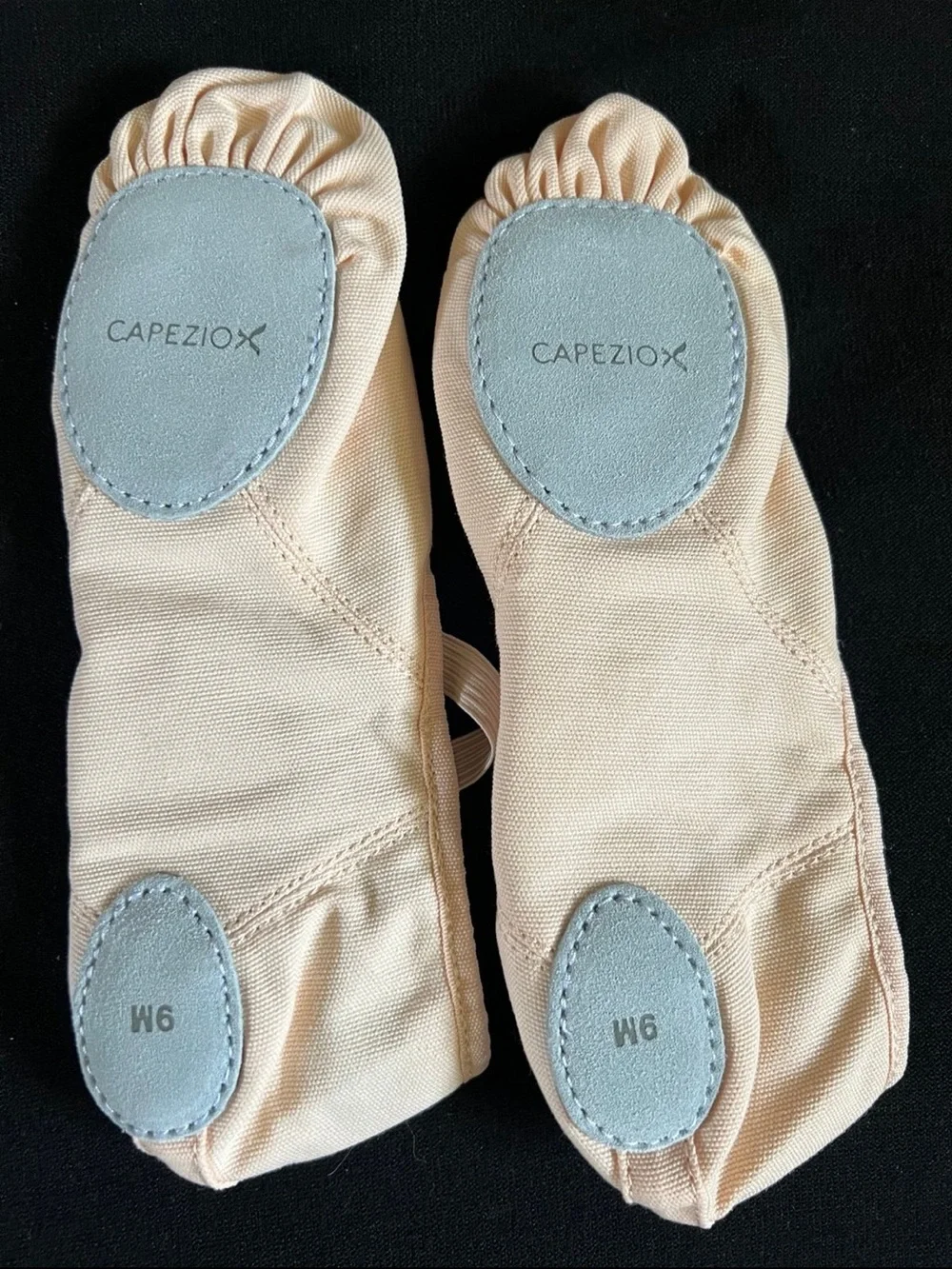 Capezio Women's 2028 Canvas Juliet Ballet Shoe